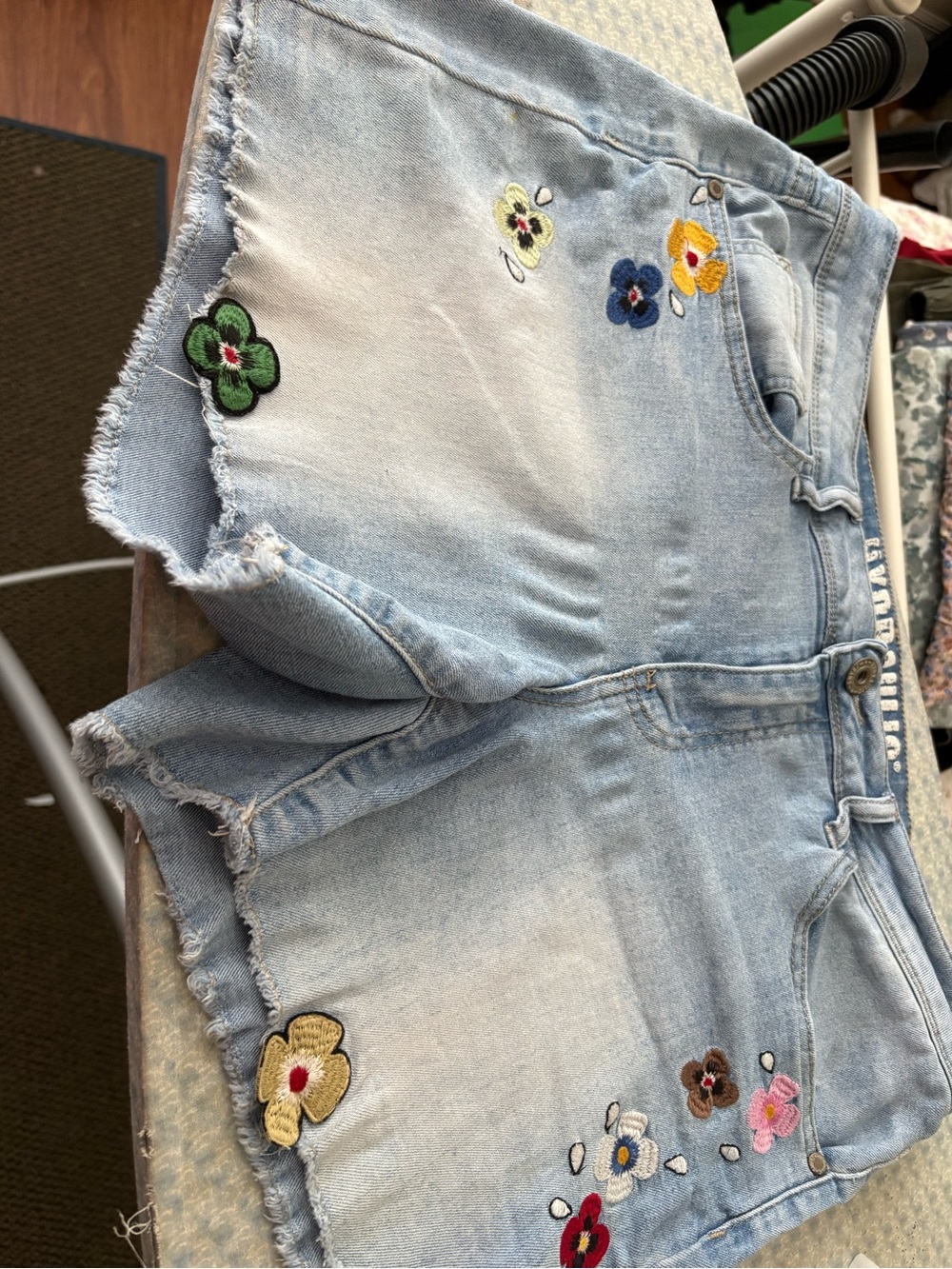 Hydraulic Light Wash Embroidered Denim Shorts with Floral Patches